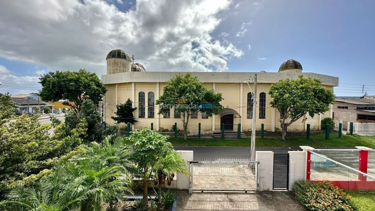 Casa para aluguel de temporada em Capão da Canoa (Zona Nova)