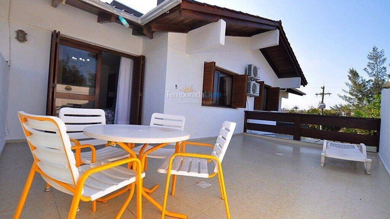 Casa para aluguel de temporada em Xangri Lá (Xangrila Bairo Centro)