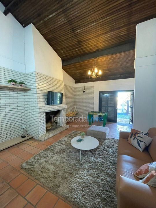 Casa para aluguel de temporada em Xangri Lá (Xangrila Bairo Centro)
