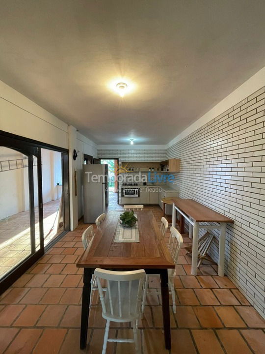 Casa para aluguel de temporada em Xangri Lá (Xangrila Bairo Centro)