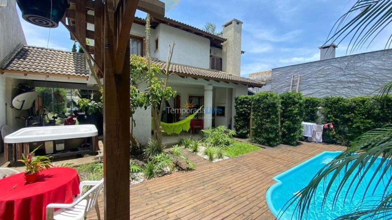 Casa para aluguel de temporada em Capão da Canoa (Zona Nova)