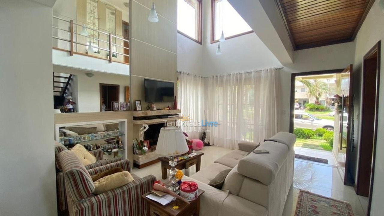 Casa para aluguel de temporada em Capão da Canoa (Zona Nova)