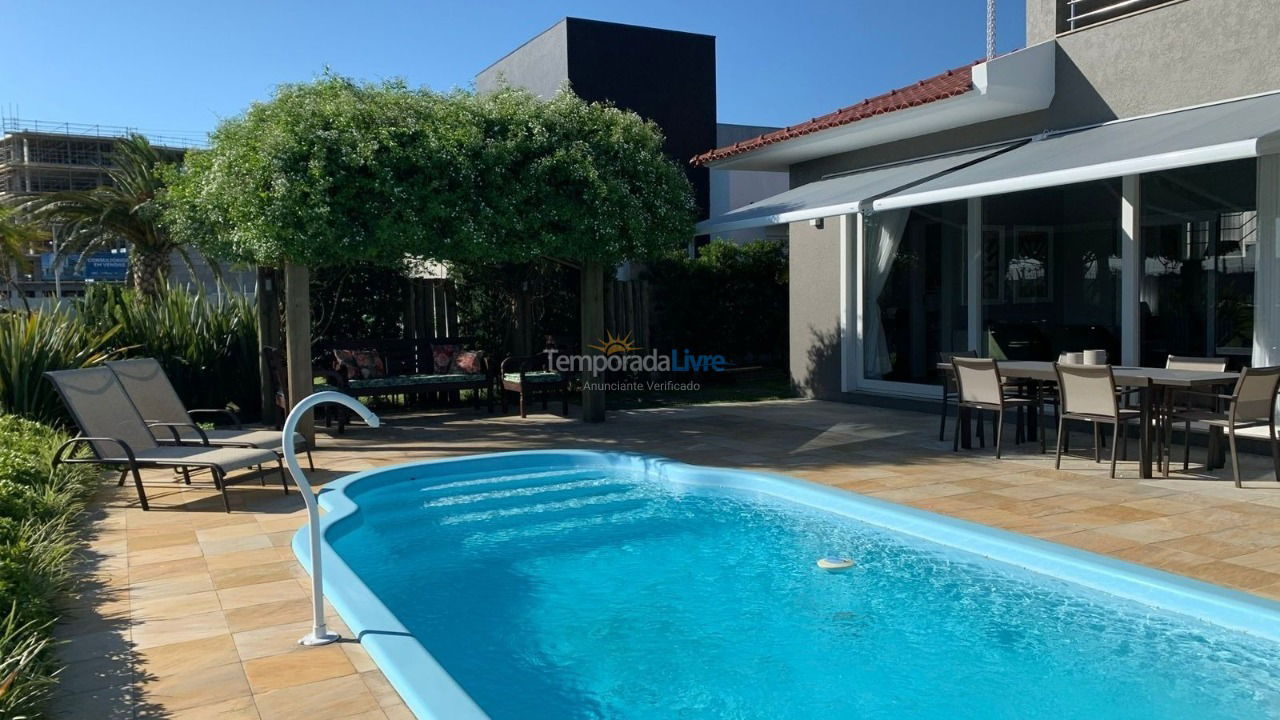 Casa para aluguel de temporada em Xangri Lá (Xangrila Bairo Centro)