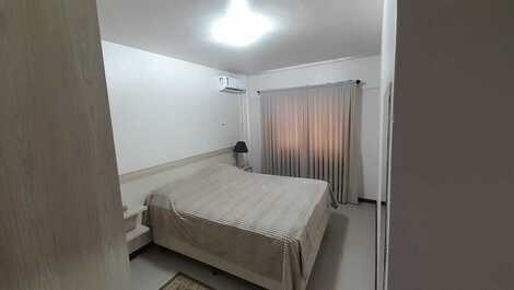 APARTAMENTO 2 DORMITÓRIOS NA QUADRA DO MAR