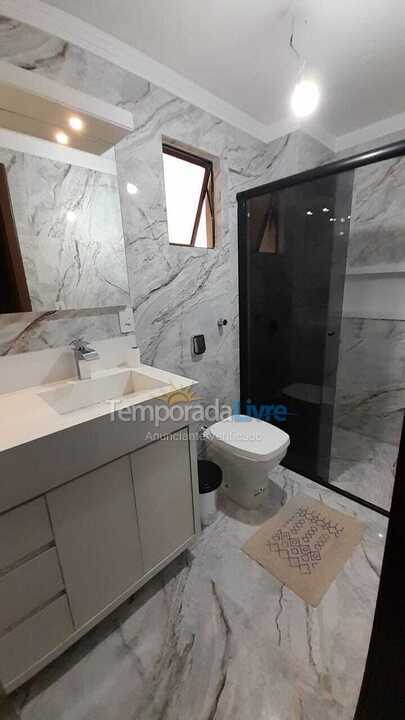 Apartamento para aluguel de temporada em Itapema (Meia Praia)