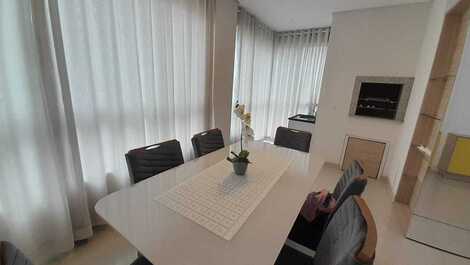 GRAN APARTAMENTO CON 2 SUITES Y 2 PLAZAS DE ESTACIONAMIENTO