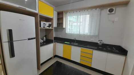 GRAN APARTAMENTO CON 2 SUITES Y 2 PLAZAS DE ESTACIONAMIENTO