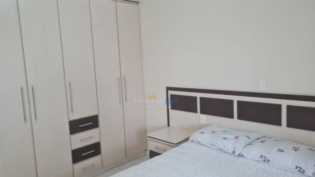 Apartamento para alquiler de vacaciones em Itapema (Meia Praia)