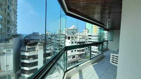 Ótimo apartamento de 3 quartos Frente Avenida