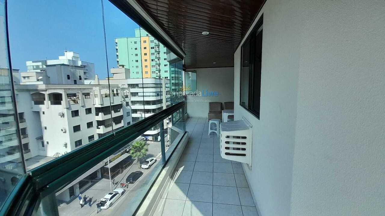 Apartamento para aluguel de temporada em Itapema (Meia Praia)