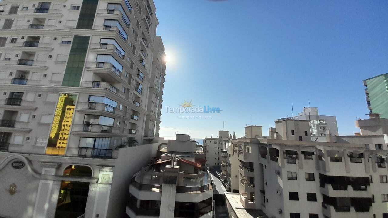 Apartamento para aluguel de temporada em Itapema (Meia Praia)