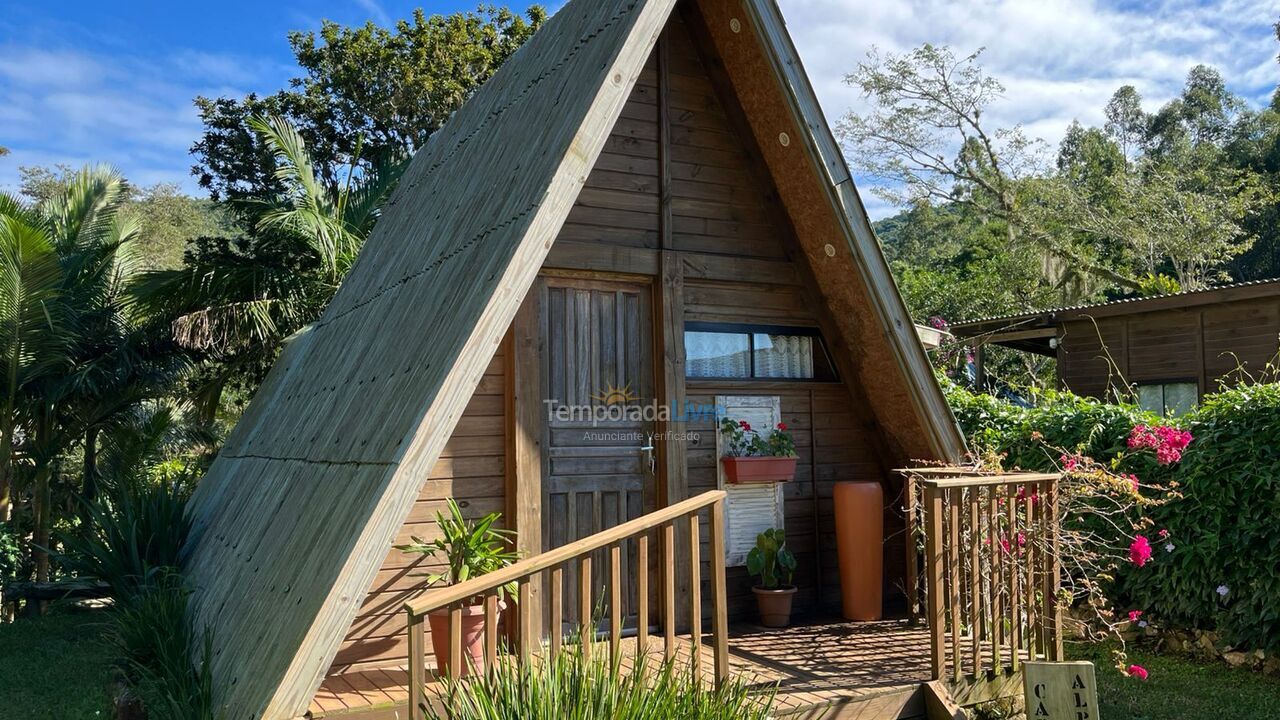 Casa para aluguel de temporada em Imaruí (Praia Vermelha)