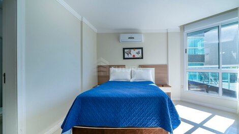 Apartamento frente al mar con 3 suites en Bombas