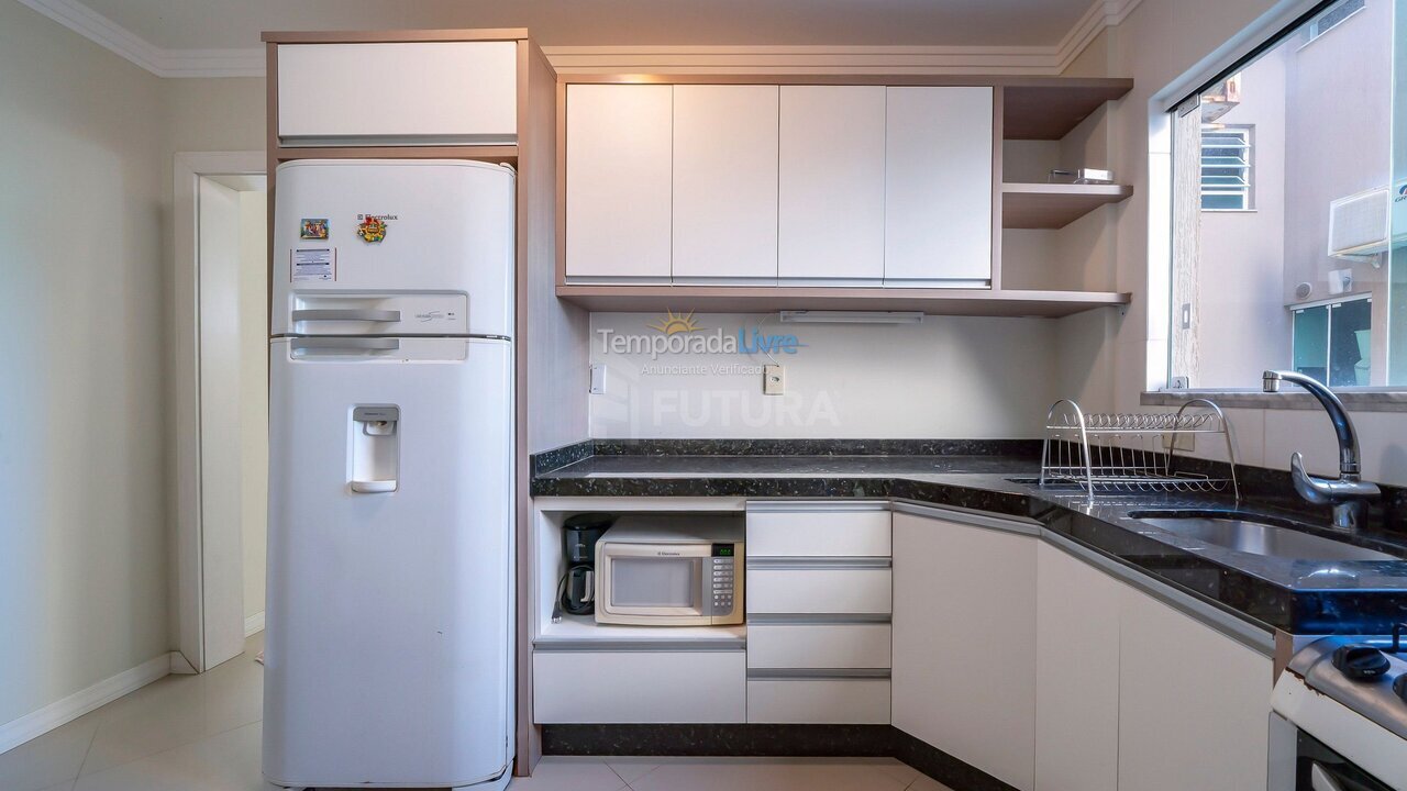 Apartamento para alquiler de vacaciones em Bombinhas (Praia de Bombas)