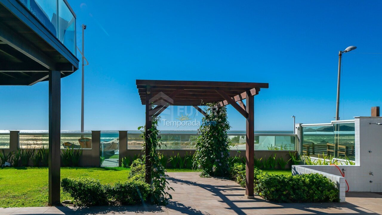 Apartamento para alquiler de vacaciones em Bombinhas (Praia de Bombas)