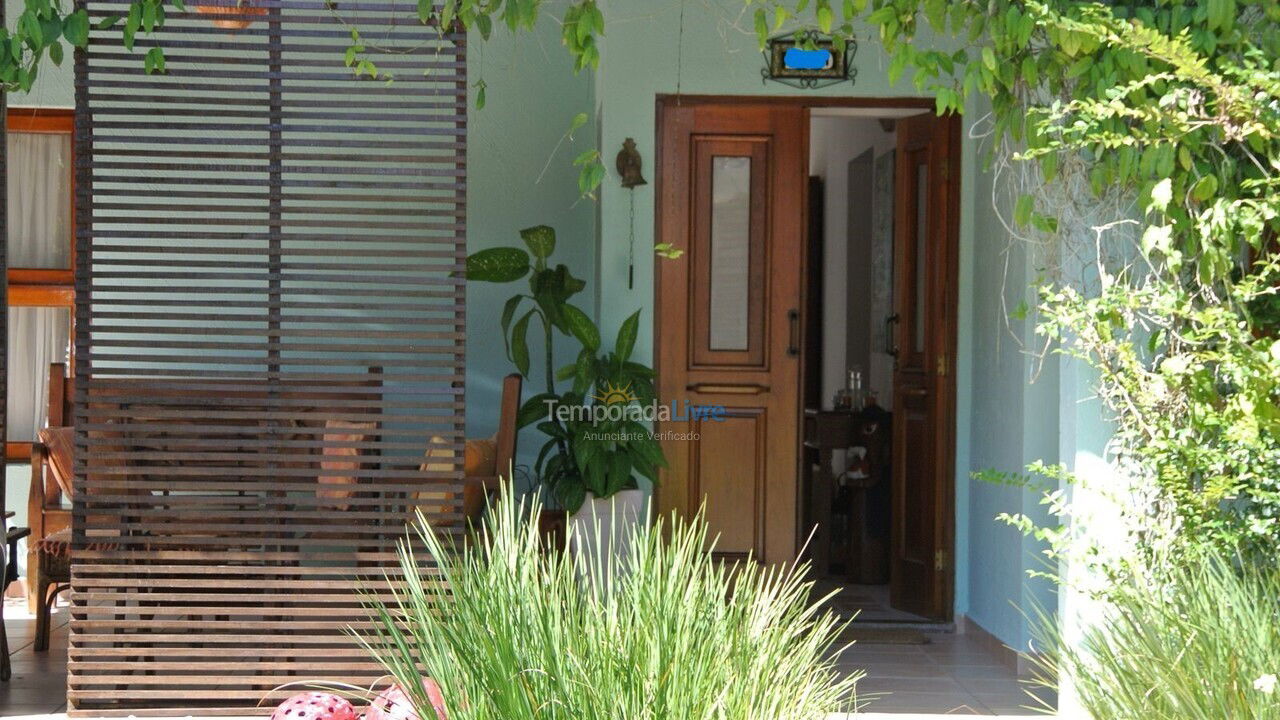 Casa para alquiler de vacaciones em São Sebastião (Praia da Baleia)