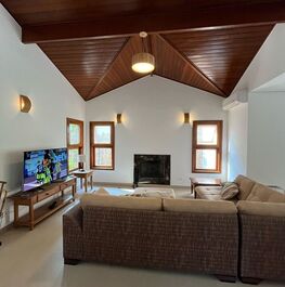 Casa en condominio en la playa de Baleia