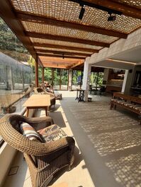 Casa en condominio en la playa de Baleia