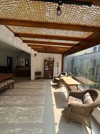 Casa en condominio en la playa de Baleia