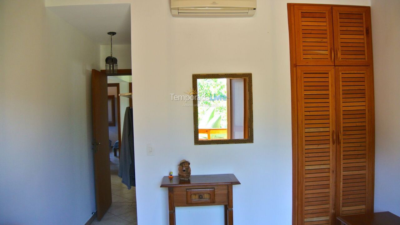Casa para alquiler de vacaciones em São Sebastião (Praia da Baleia)