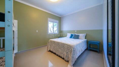 Beautiful Beachfront Triplex on 4 Ilhas Beach