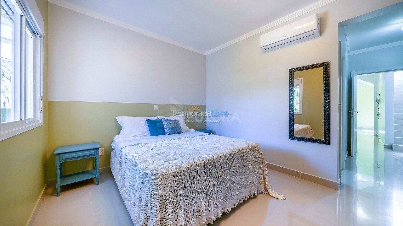 Apartment for vacation rental in Bombinhas (Ilhas)