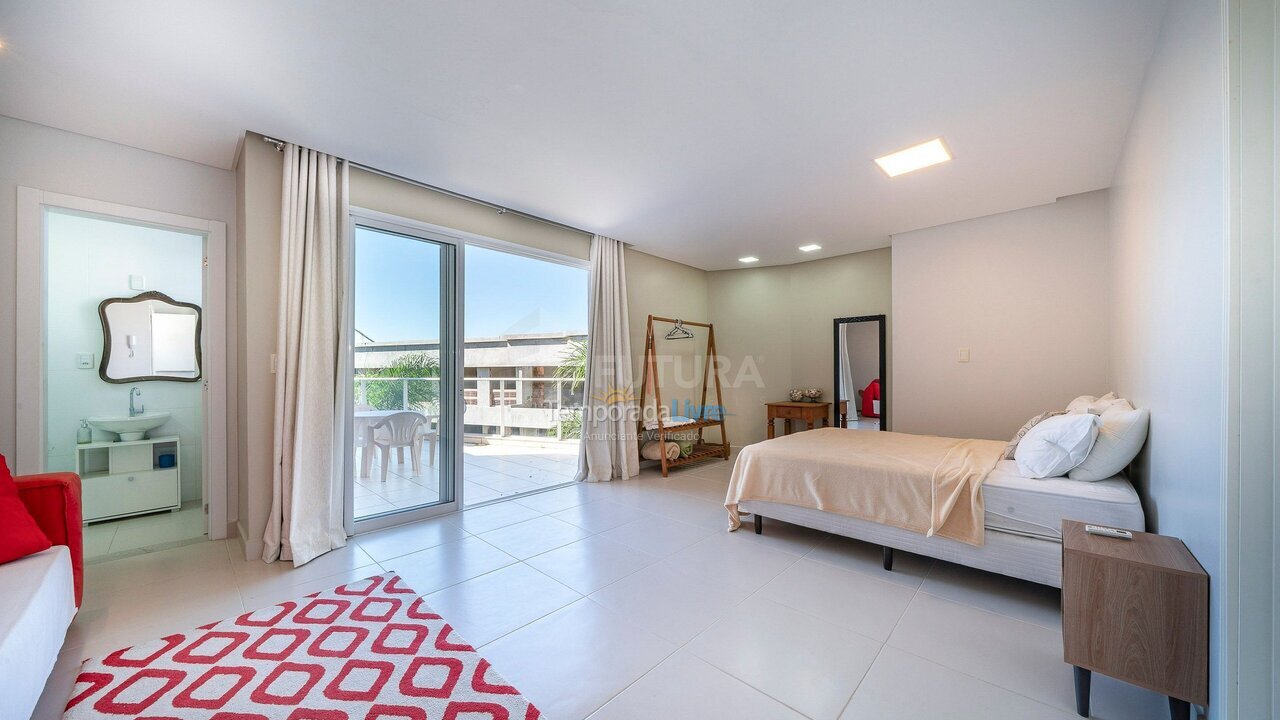 Apartment for vacation rental in Bombinhas (Ilhas)