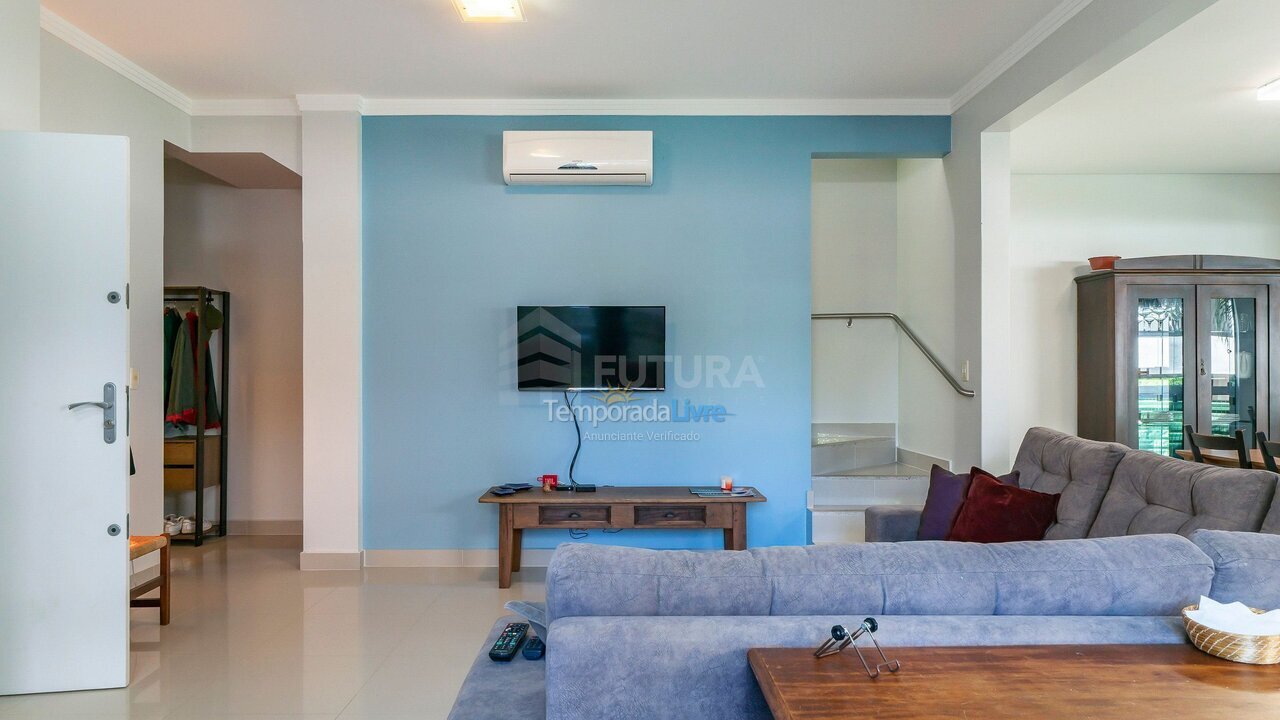 Apartment for vacation rental in Bombinhas (Ilhas)
