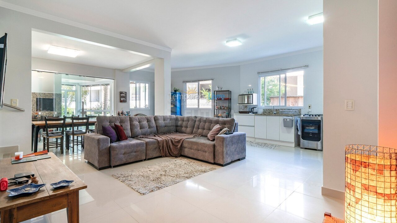Apartment for vacation rental in Bombinhas (Ilhas)