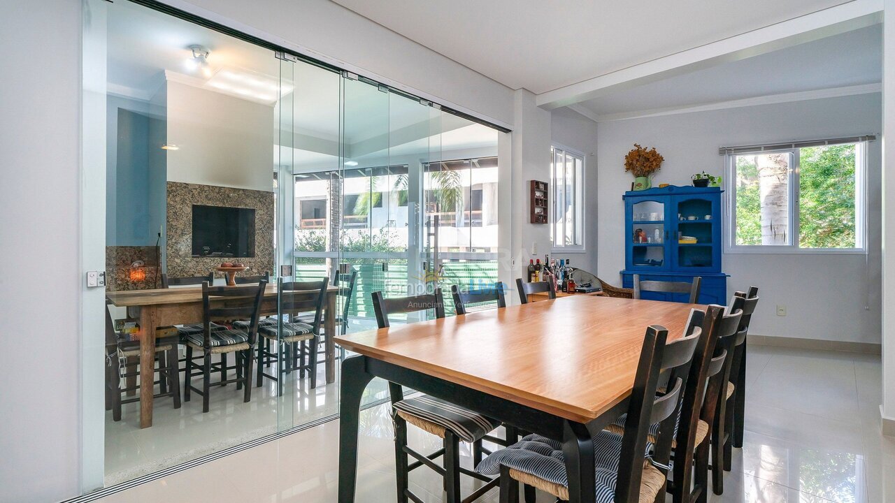 Apartment for vacation rental in Bombinhas (Ilhas)