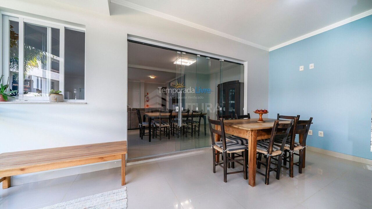 Apartment for vacation rental in Bombinhas (Ilhas)