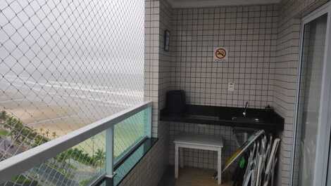 ⛱️"Apartamento Beira-Mar: Acorde com Vista para o Oceano!"⛱️