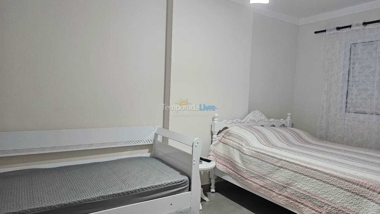 Apartamento para aluguel de temporada em Praia Grande (Jardim Real)