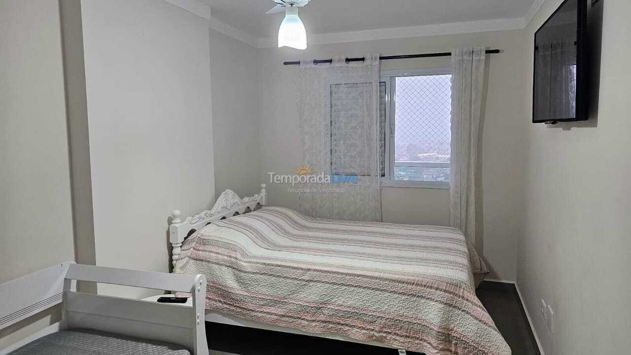Apartamento para aluguel de temporada em Praia Grande (Jardim Real)