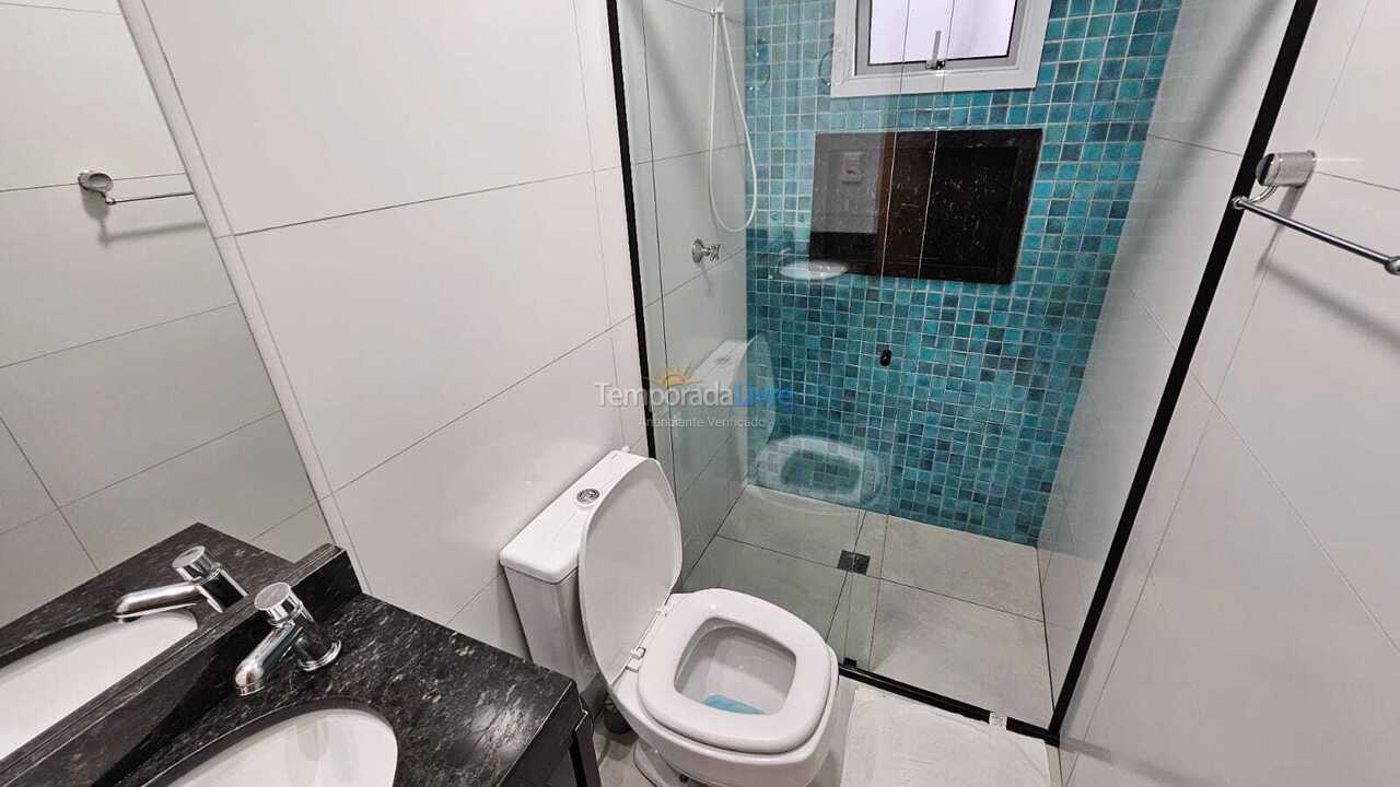 Apartamento para aluguel de temporada em Praia Grande (Jardim Real)