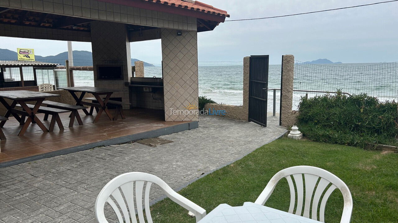 Apartamento para aluguel de temporada em Florianopolis (Praia dos Ingleses)