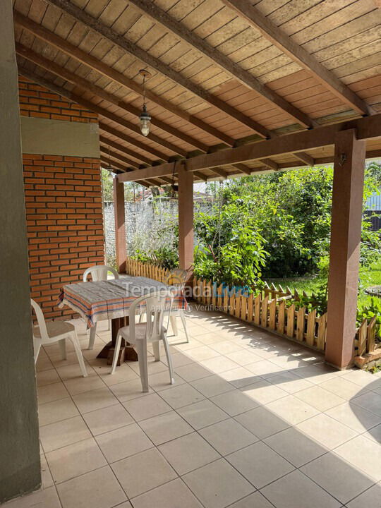 Casa para aluguel de temporada em Florianopolis (Canasvieiras)