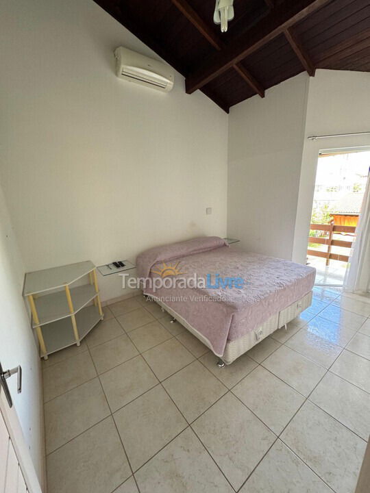 Casa para aluguel de temporada em Florianopolis (Canasvieiras)