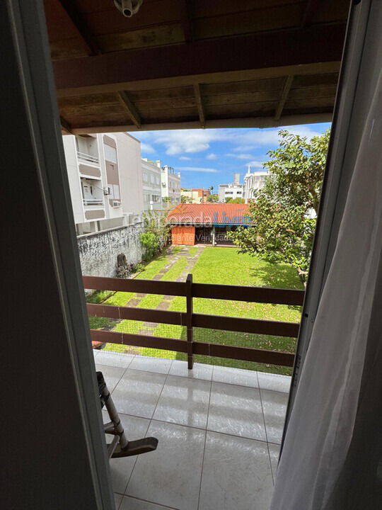 Casa para aluguel de temporada em Florianopolis (Canasvieiras)