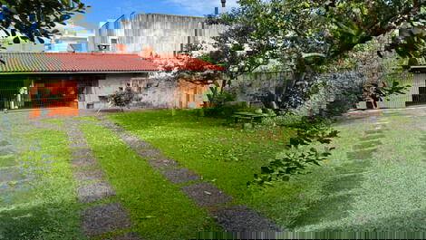 Excelente Casa para aluguel de temporada em Canasvieiras,...