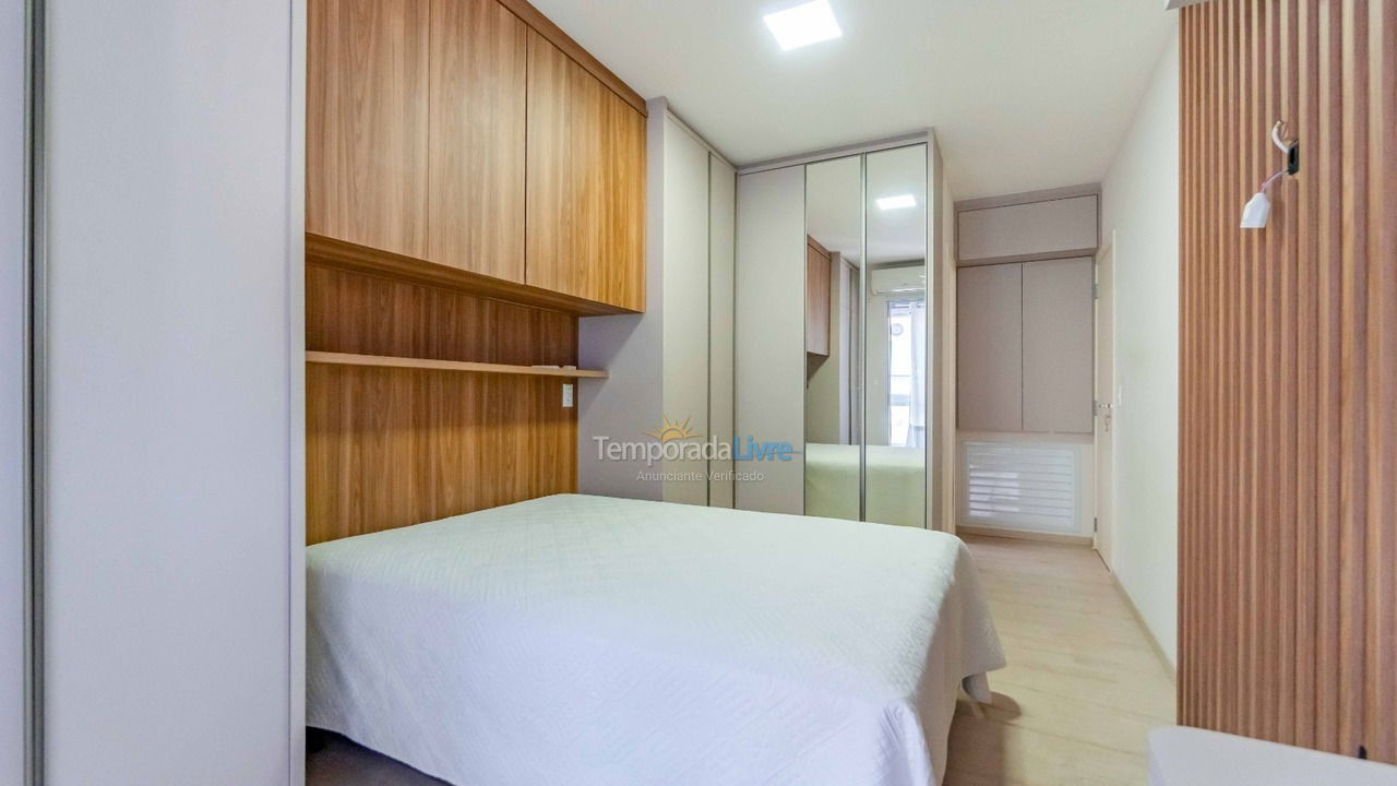 Apartment for vacation rental in Bombinhas (Praia de Bombas)