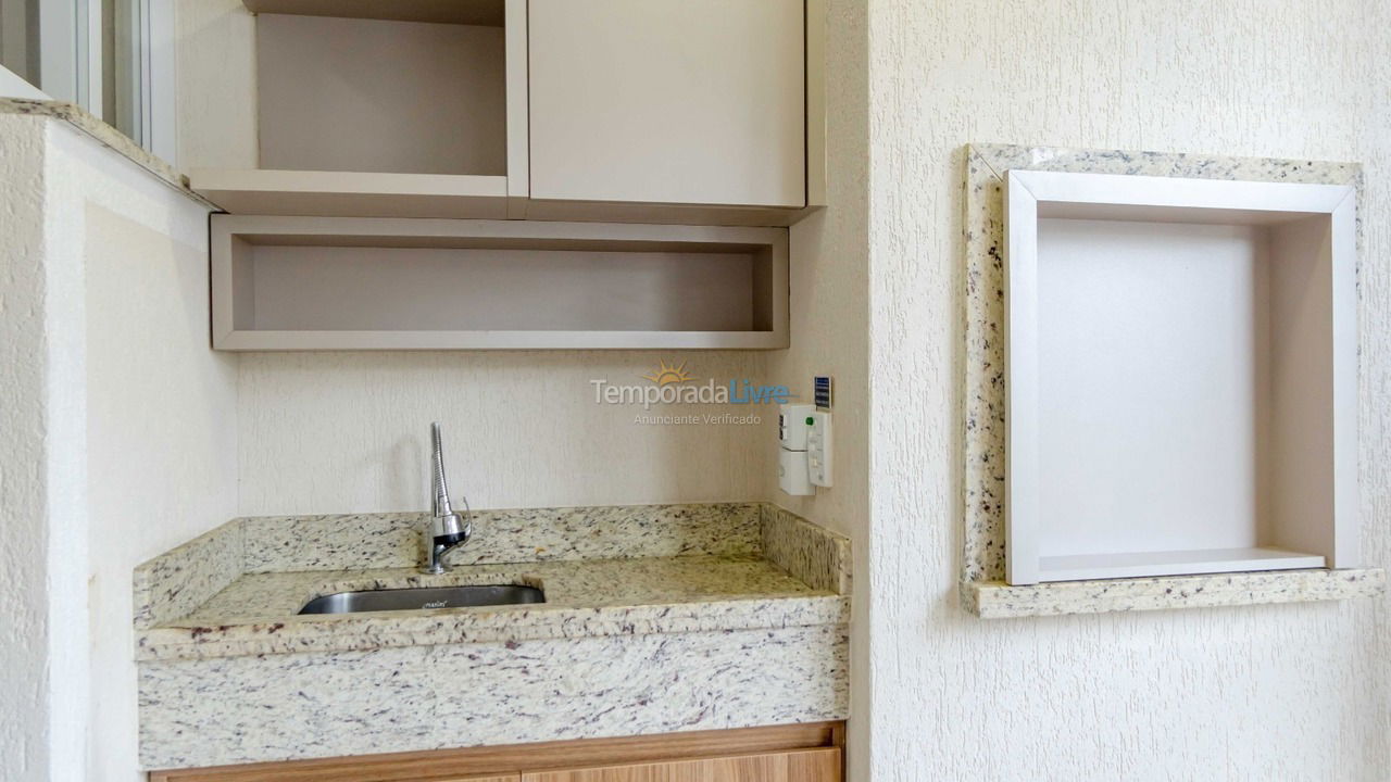 Apartment for vacation rental in Bombinhas (Praia de Bombas)