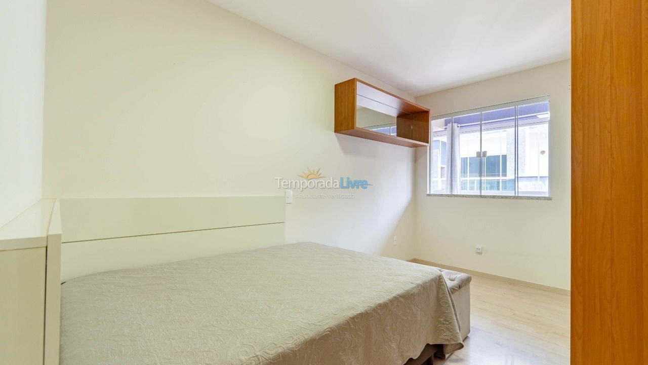 Apartment for vacation rental in Bombinhas (Praia de Bombas)