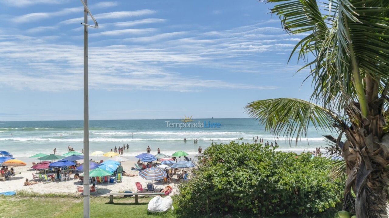 Casa para aluguel de temporada em Bombinhas (Praia de Bombas)