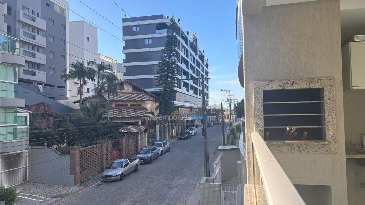 Apartamento para aluguel de temporada em Bombinhas (Praia de Bombas)