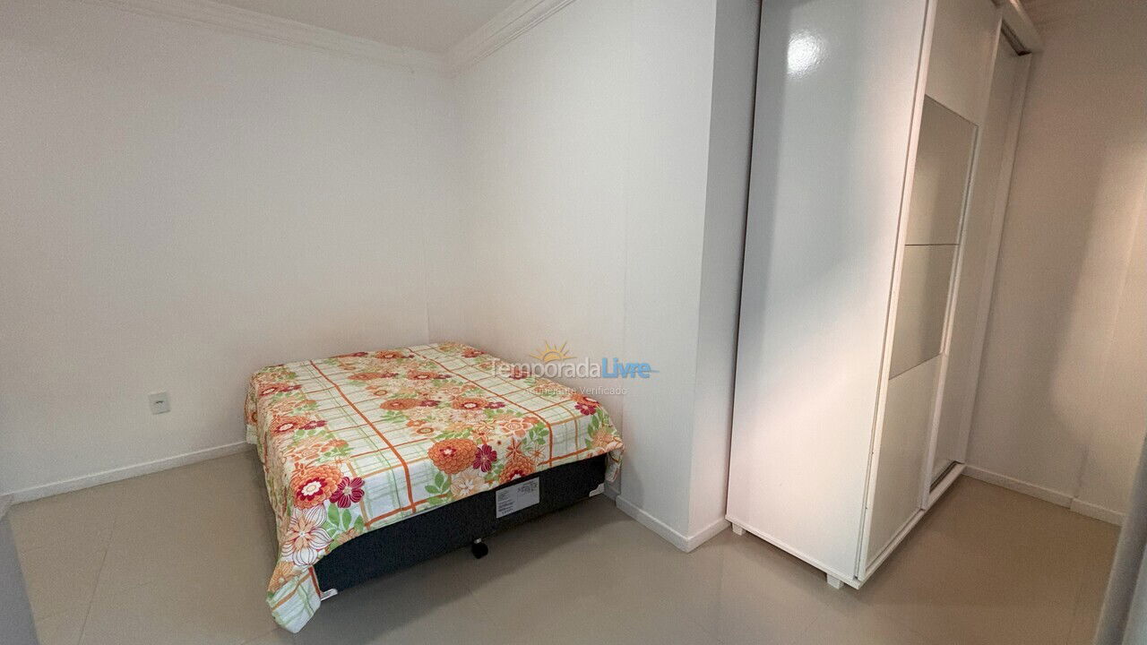 Apartamento para aluguel de temporada em Bombinhas (Praia de Bombas)