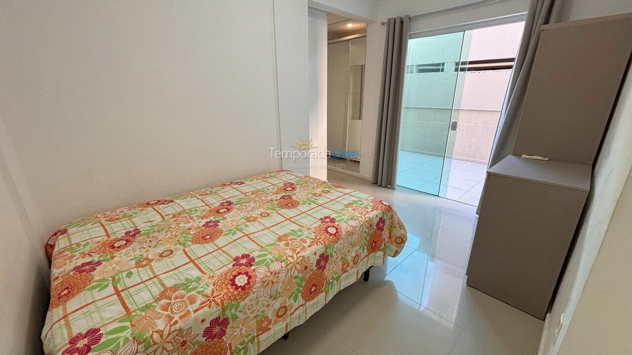 Apartamento para aluguel de temporada em Bombinhas (Praia de Bombas)