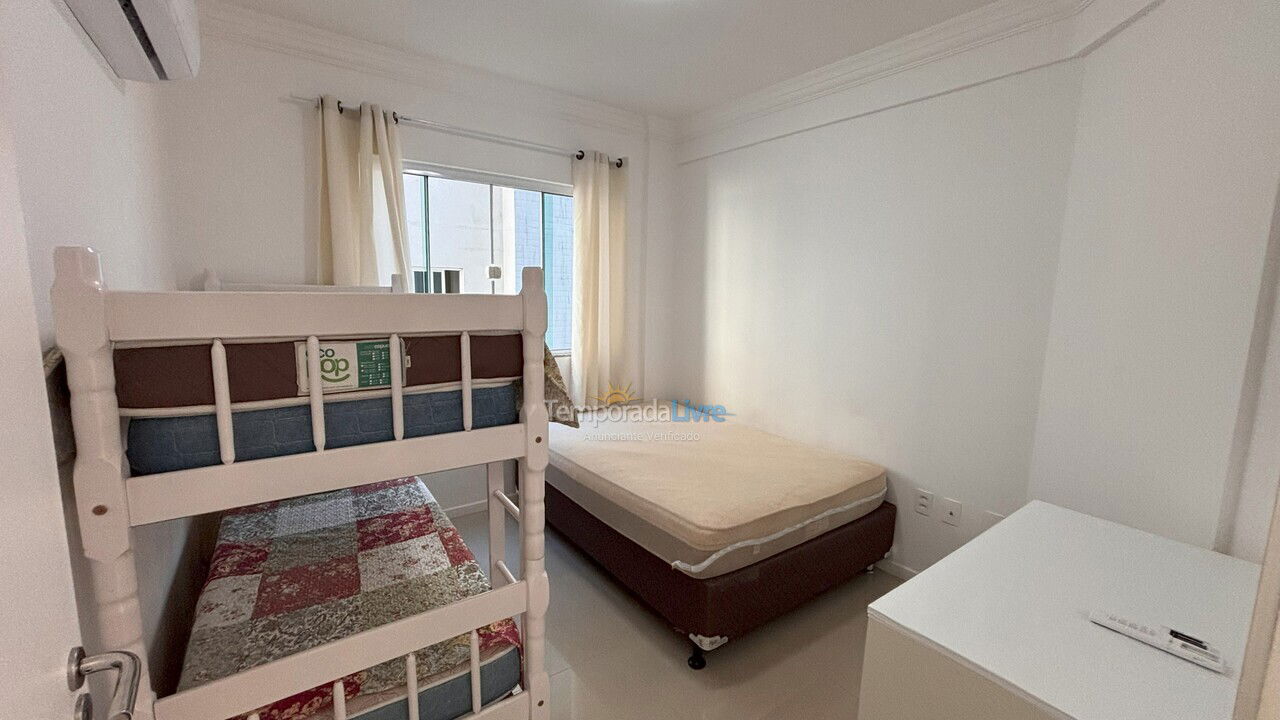 Apartamento para aluguel de temporada em Bombinhas (Praia de Bombas)