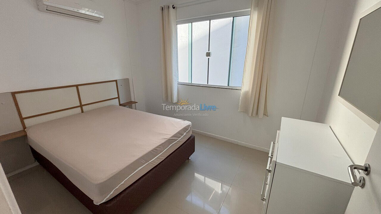 Apartamento para aluguel de temporada em Bombinhas (Praia de Bombas)