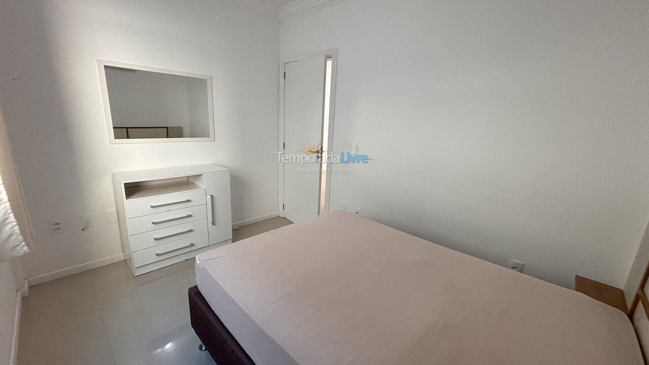 Apartamento para aluguel de temporada em Bombinhas (Praia de Bombas)